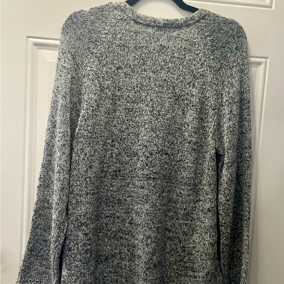 NWT XL Style & Co. Black White V Neck Ribbed Trim Boho Retreat Sweater - Picture 6 of 9